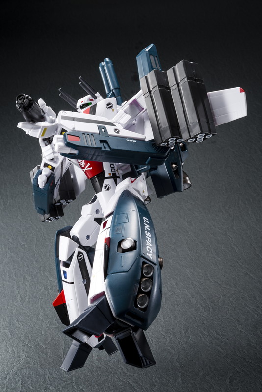 1/60完全変形VF-1S ストライクバルキリー 一条輝 搭乗機 movie ver