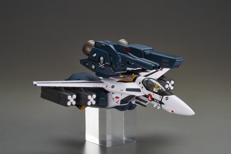 1/60完全変形VF-1Sストライクバルキリー ロイ・フォッカースペシャル